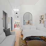 Bliv Exklusive Dachgeschosswohnung Im Zentrum