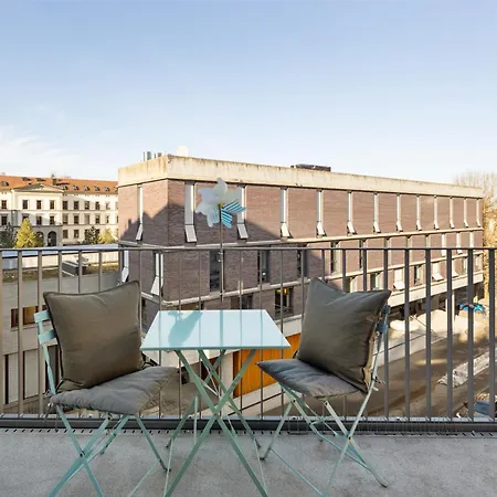 Bliv Exklusive Dachgeschosswohnung Im Zentrum Apartament