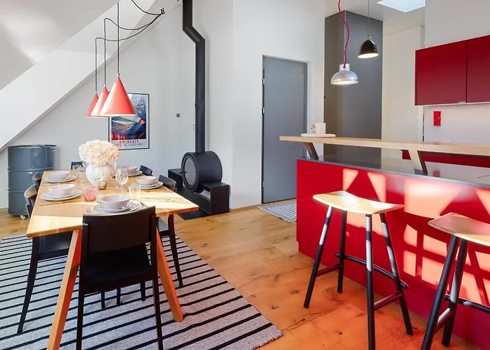 Bliv Exklusive Dachgeschosswohnung Im Zentrum Apartment